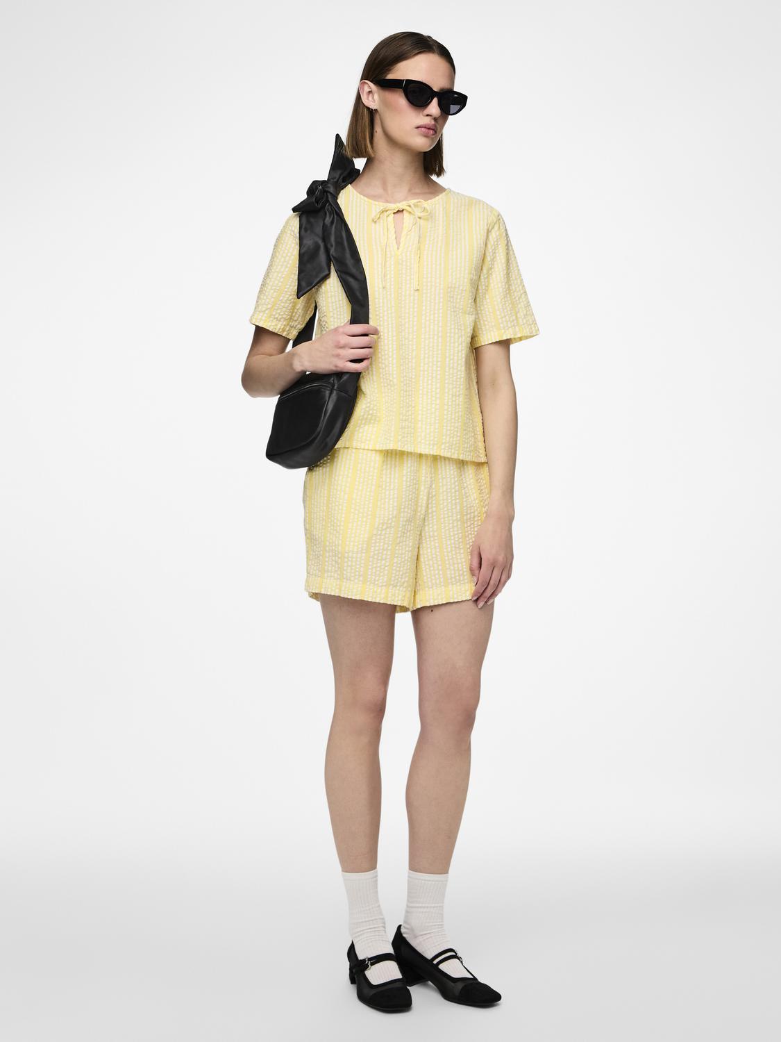 PCTESSA Shorts - Pale Banana